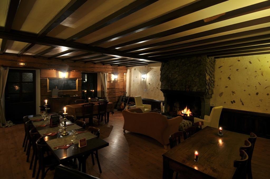 Auberge De La Providence Saint-Donat Bagian luar foto