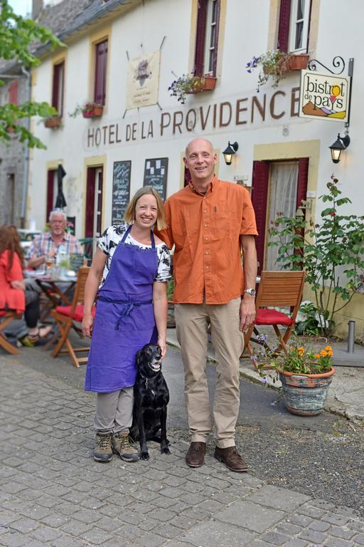 Auberge De La Providence Saint-Donat Bagian luar foto