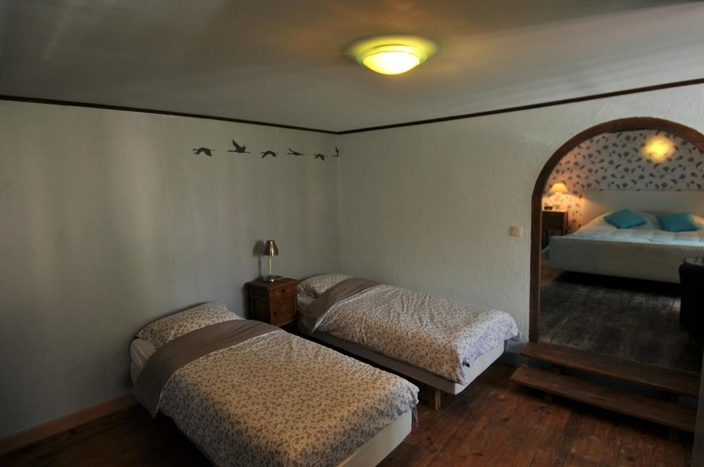 Auberge De La Providence Saint-Donat Bagian luar foto