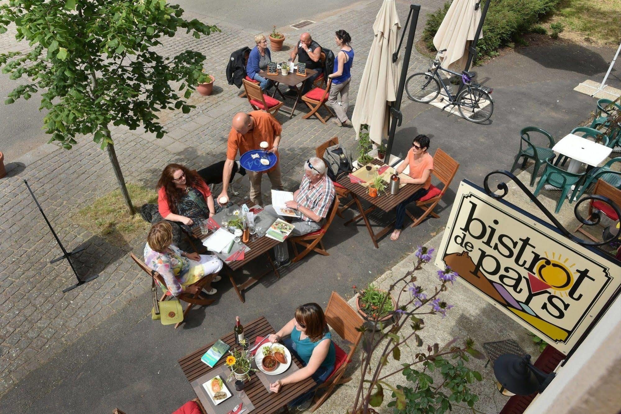Auberge De La Providence Saint-Donat Bagian luar foto