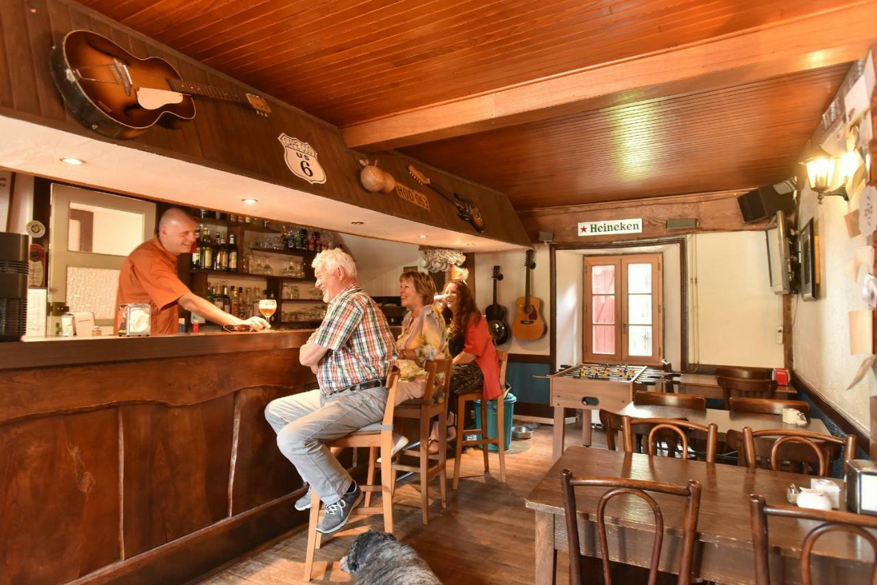 Auberge De La Providence Saint-Donat Bagian luar foto